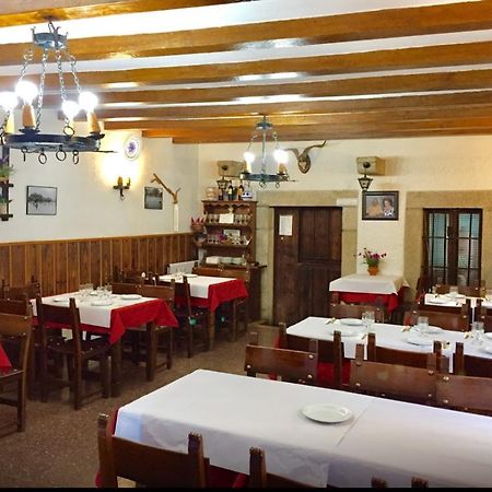 El Barraco Hostal Restaurante El Chato מראה חיצוני תמונה