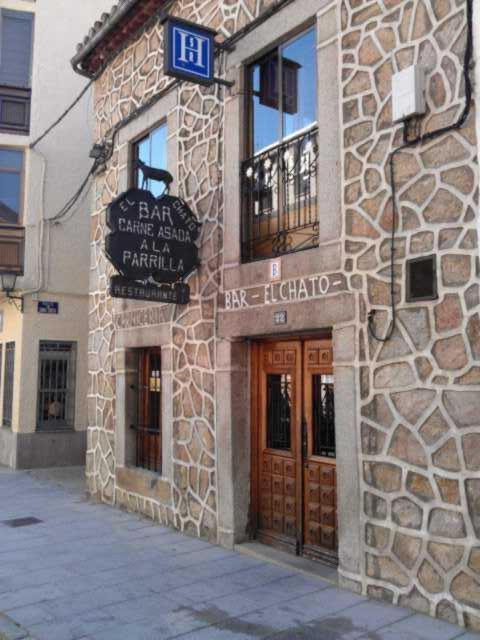 El Barraco Hostal Restaurante El Chato מראה חיצוני תמונה
